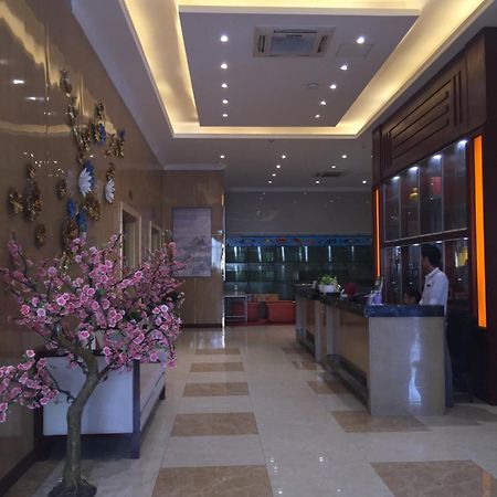 Apollo Hotel Янгон Экстерьер фото